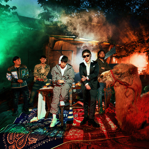 免费看裸体🔞🔞🔞吃胸
