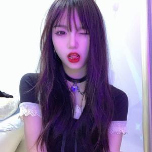 免费看裸体🔞🔞🔞吃胸
